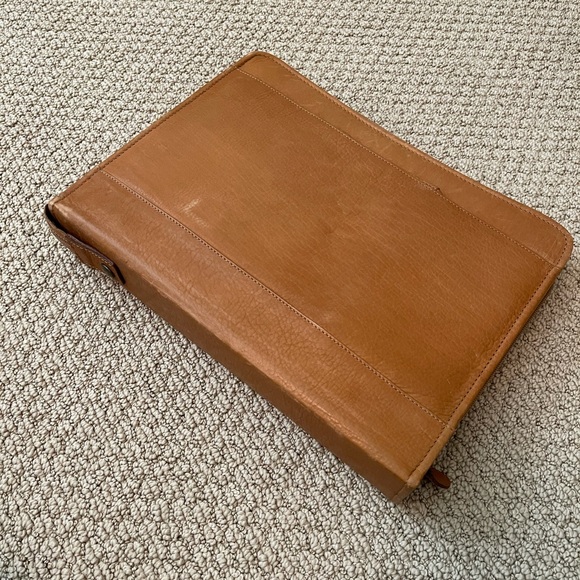 Genuine leather tan portfolio carrier/ organizer - Picture 6 of 16
